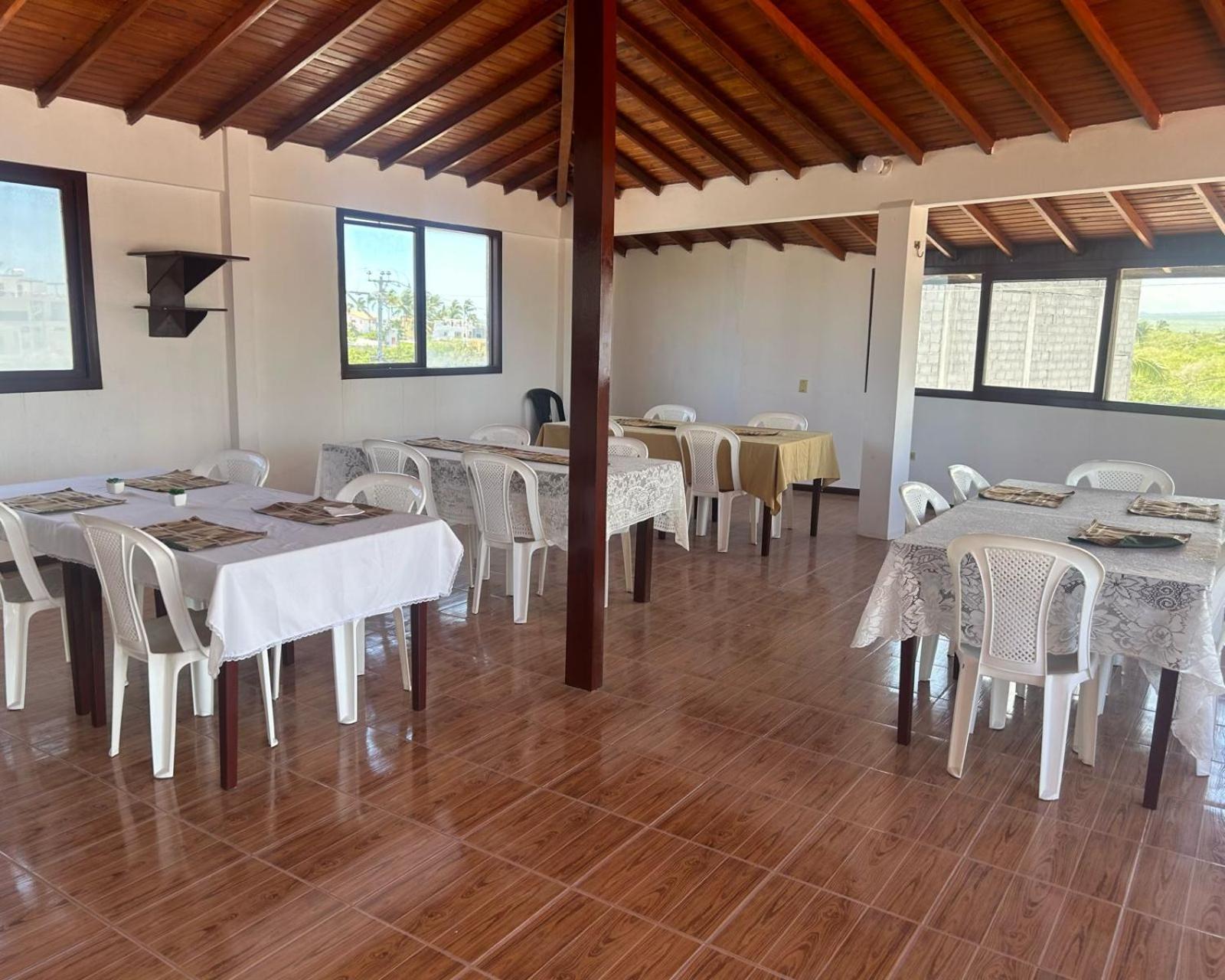 Hotel Isla Del Descanso Пуэрто-Вильямиль Экстерьер фото